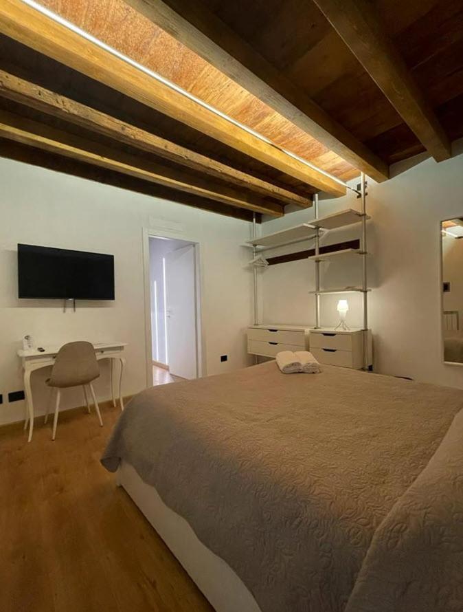 Teodorico Room & Apartment Verona Luaran gambar